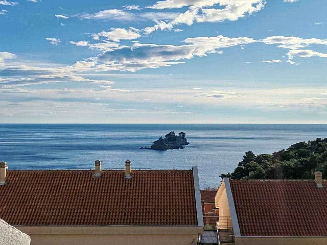 Apartment in Petrovac with Sea View — photo 6